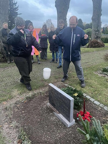 received_25236662405954918